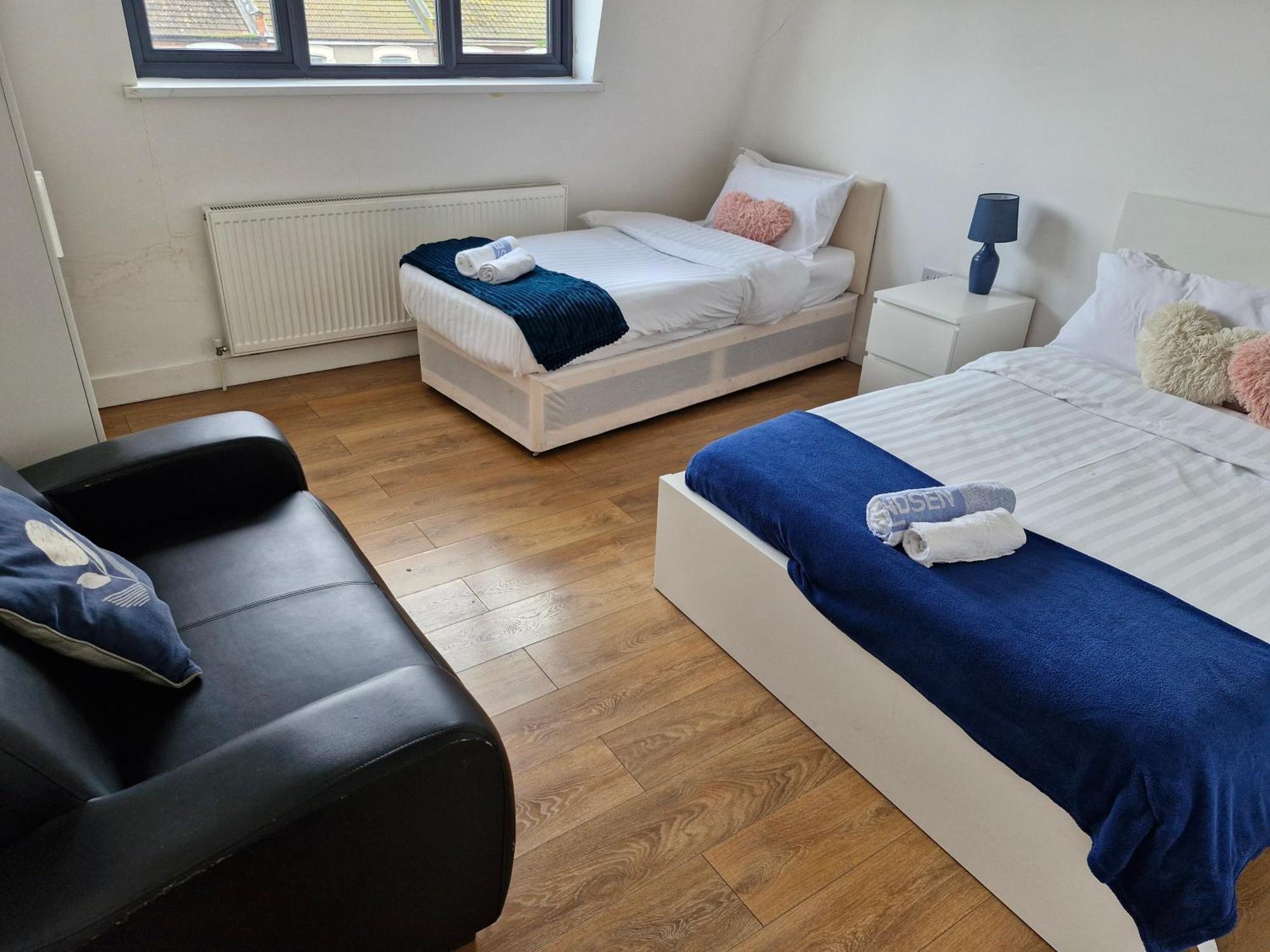 شقة Simply Relax,1 Eastham لندن المظهر الخارجي الصورة